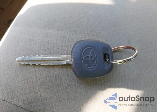 2T1BU4EE0DC082610: 42486901