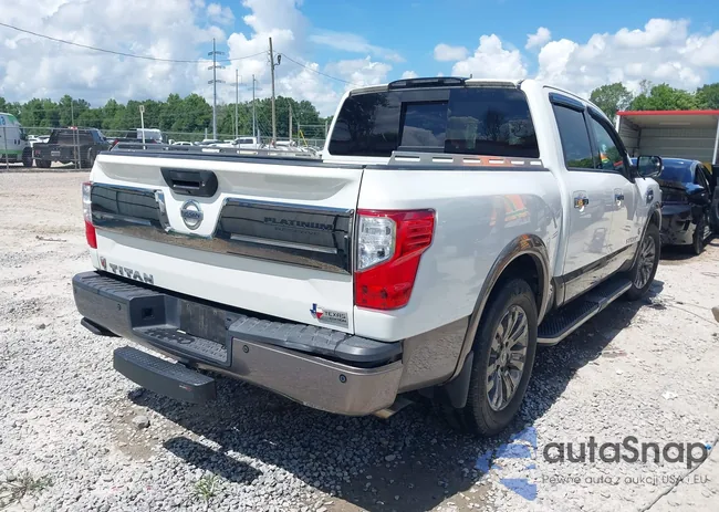 1N6AA1E63HN526560: 42487006