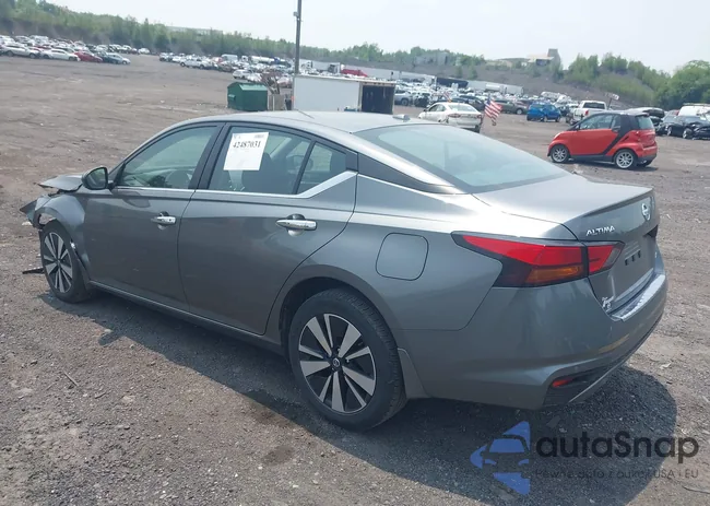 1N4BL4DW6NN354868: 42487031