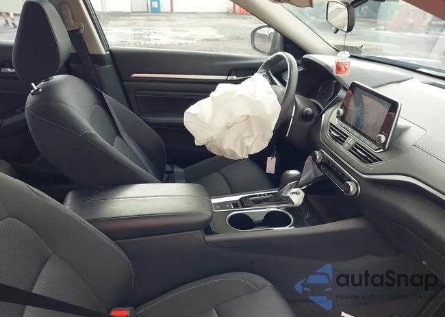 1N4BL4DW6NN354868: 42487031