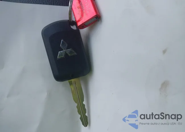 JA4AP3AU4JZ000724: 42487048