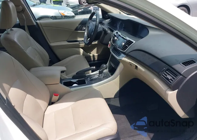 1HGCR2F88FA044814: 42486552