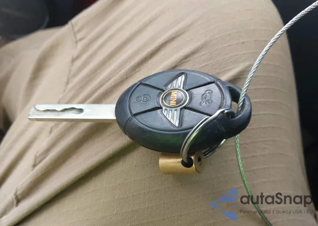 WMWRC33516TK18265: 42487747