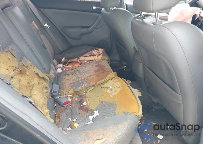 JH4CL969X7C021556: 42487772