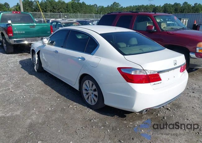 1HGCR3F84EA027836: 42487784