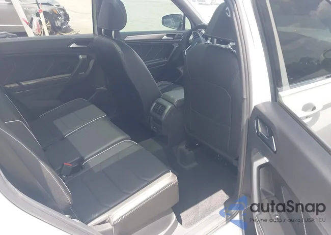 3VV4B7AX1NM018304: 42487863