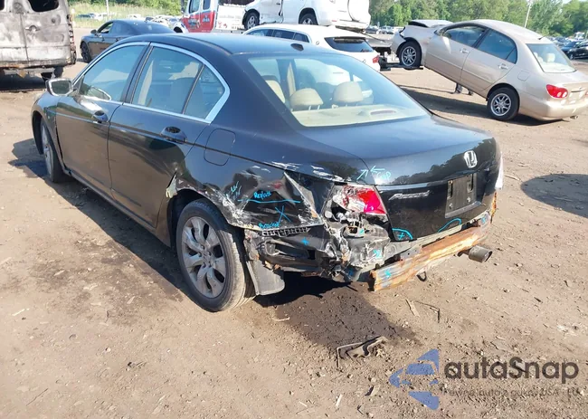 1HGCP26848A107724: 42488036