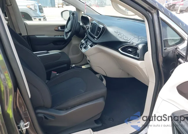 2C4RC1CG5PR547892: 42488063