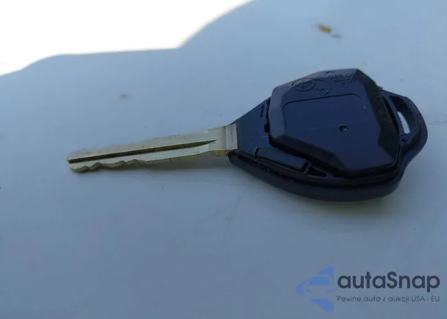 2T1BU4EE6BC590870: 42488106