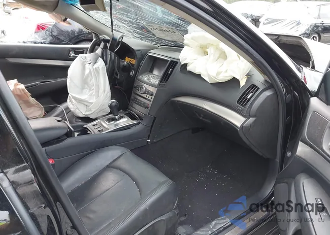 JN1CV6AR9DM755227: 42488298