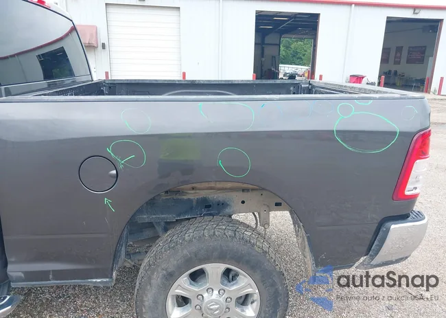 3C6UR5DL9RG291459: 42487400