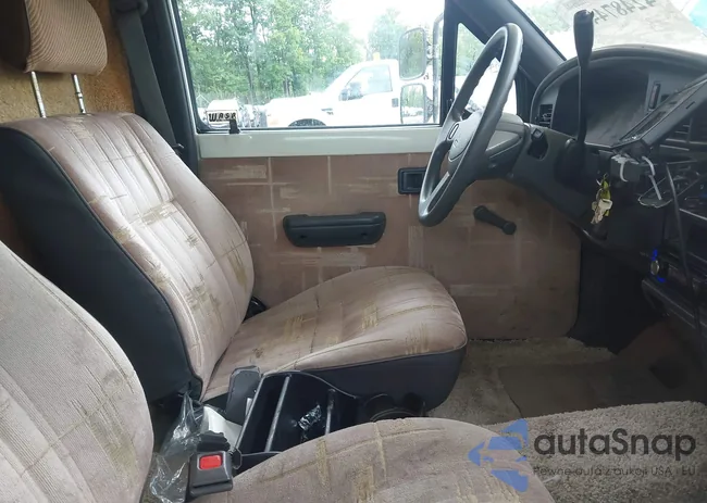 JT5VN94T0M0021416: 42487441