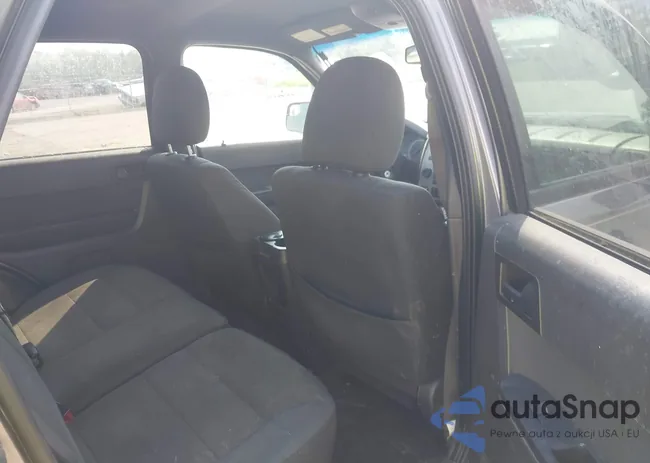 1FMCU9D72CKA02690: 42487471