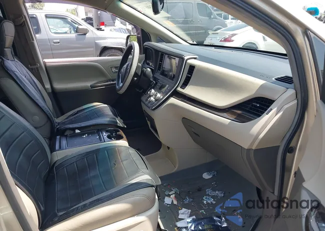 5TDYK3DC4FS560743: 42488745