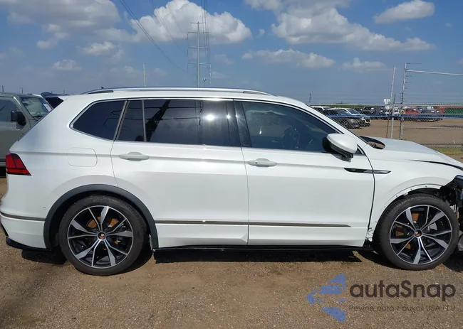 3VV4B7AX2RM134830: 42488765