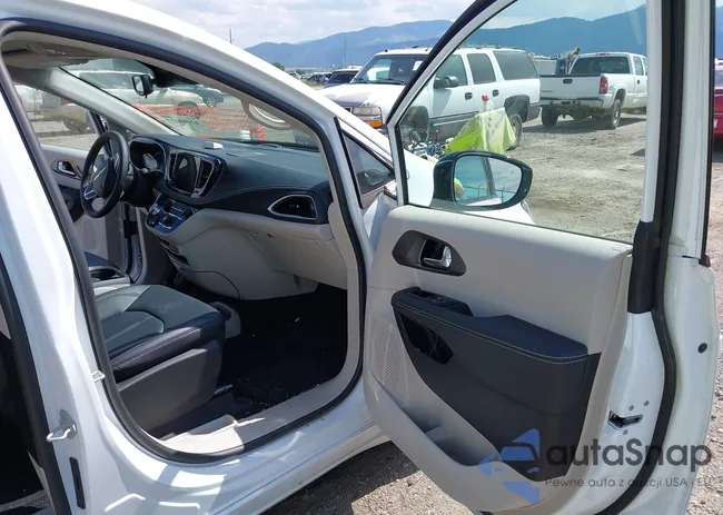 2C4RC1S72RR193219: 42489027