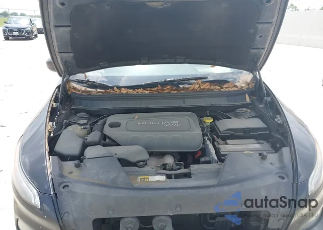 1C4PJLAB1EW143136: 42489127