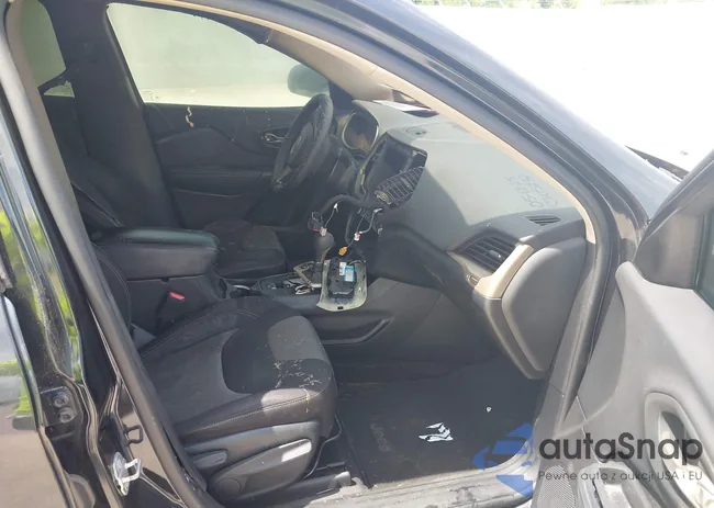 1C4PJLAB1EW143136: 42489127