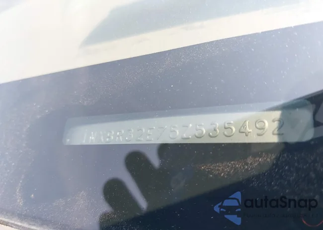 1NXBR32E75Z535492: 42489133