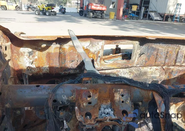 3N1CP5CU3KL509030: 42489177