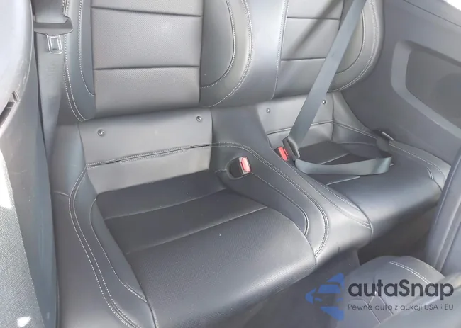 1FAGP8UH2S5105661: 42488372