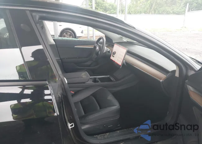 5YJ3E1EAXPF678417: 42488568