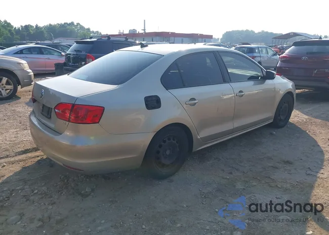 3VWD17AJ5EM273418: 42489721