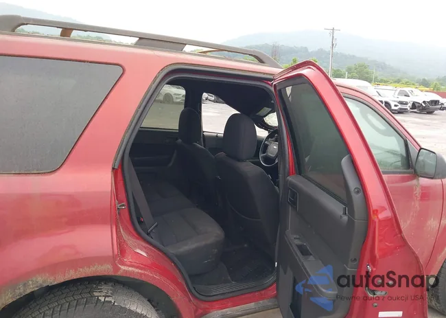 1FMCU93G29KB70372: 42489764