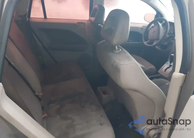 1B3HB28B07D281882: 42489970