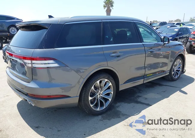 5LMYJ8XY2PNL03040: 42490032