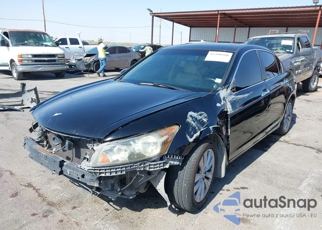 1HGCP3F87BA011471: 42490188