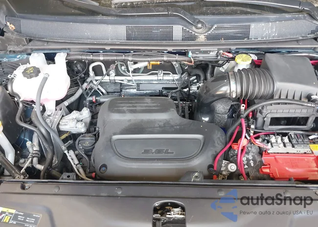 2C4RC1BG6RR100900: 42490278