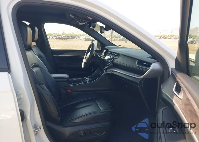 1C4RJYB65R8521377: 42489602