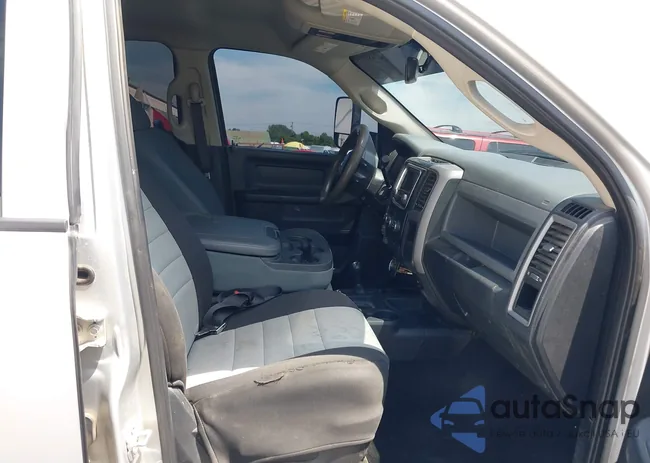 3C6UR5HLXFG646662: 42489634