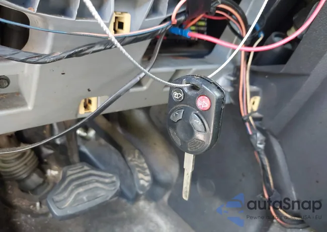 1FTYR3XM4HKA71625: 42490691