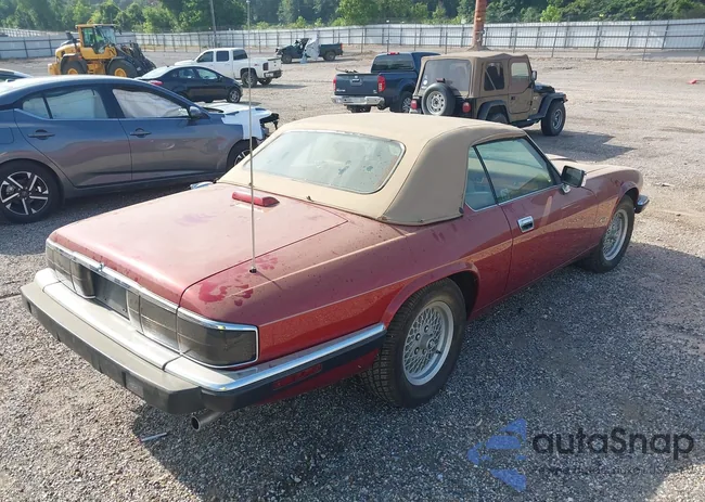 SAJNW4744PC186804: 42490722