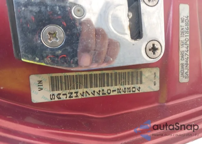 SAJNW4744PC186804: 42490722