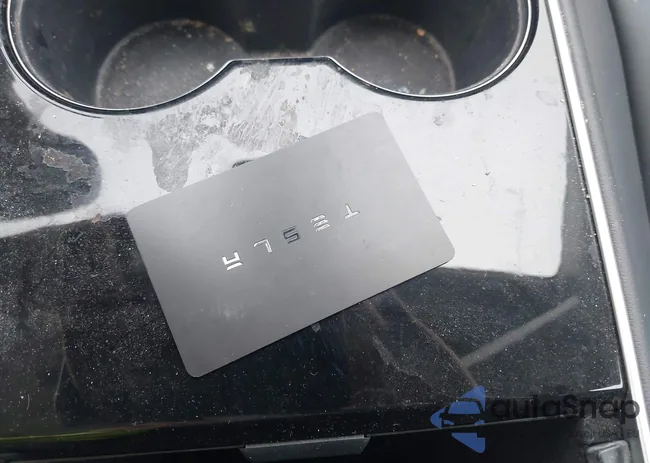 5YJYGDEE2LF048017: 42490778