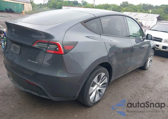 5YJYGDEE2LF048017: 42490778