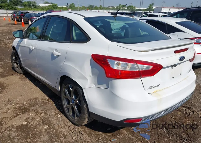 1FADP3F24DL188104: 42490782