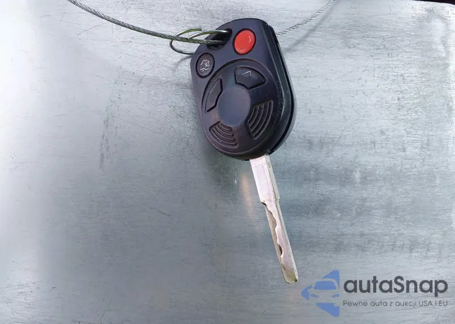 1FADP3F21EL223635: 42490879