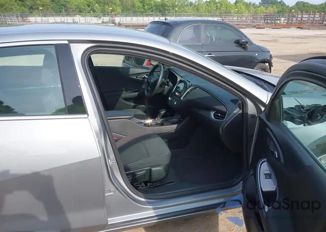 1G1ZD5ST7PF229890: 42490950