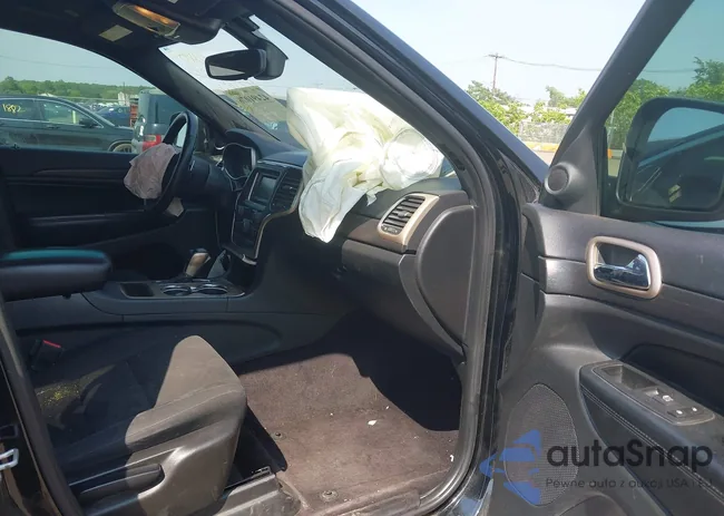 1C4RJEAGXHC757043: 42491076