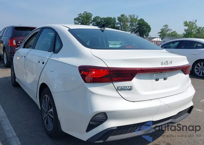 3KPF24AD9RE760574: 42491267