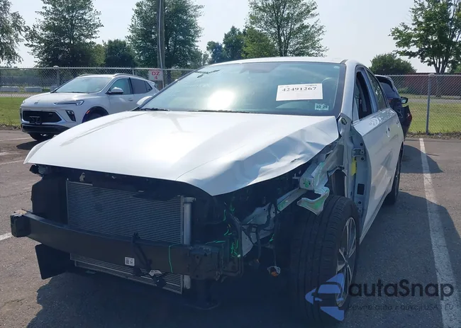 3KPF24AD9RE760574: 42491267