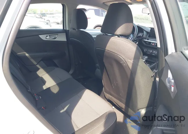 3KPF24AD9RE760574: 42491267