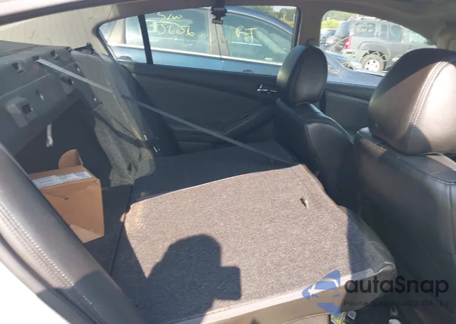 1N4AL21E59N558143: 42490389