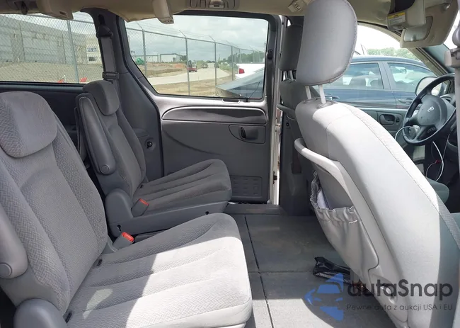 2D4GP44L85R143476: 42490390