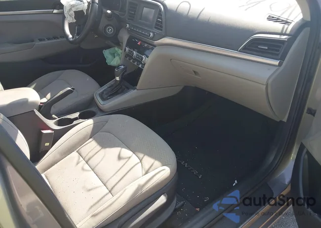 KMHD74LF4LU924776: 42491697