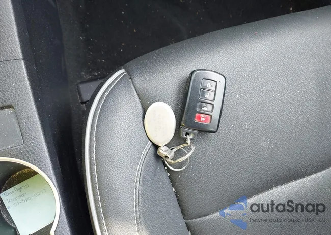 2T1BURHE1JC109897: 42491811